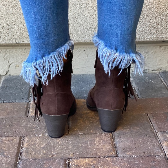 Texas Brown Side Fringe Western Chic Ankle Boots - Picture 11 of 12